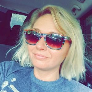 Meet your Posher, Stacey